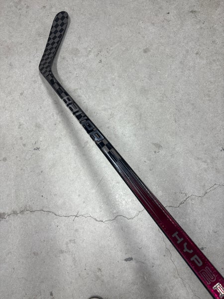 P28 82 Flex Senior Bauer Hyp2lite Right Hand Hockey Stick Pro Stock (Restored)