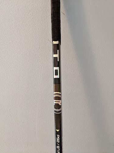 Senior Bauer Proto-R Right Handed Hockey Stick P92 87 Flex (Used)