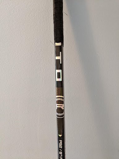 Senior Bauer Proto-R Right Handed Hockey Stick P92 87 Flex (Used)