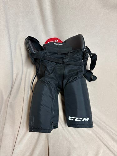 Men's Junior XL CCM QLT 250 Hockey Pants (Used)