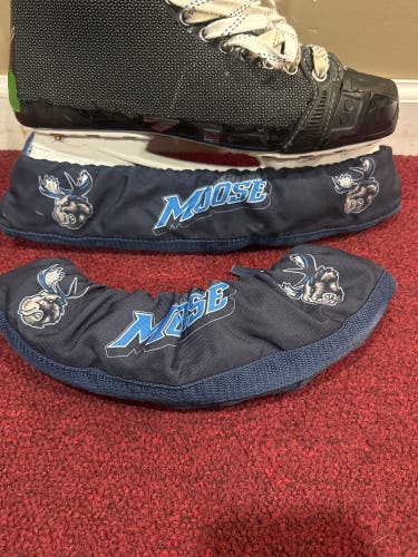 Manitoba Moose 4ORTE Skate Soakers Item#LHMM