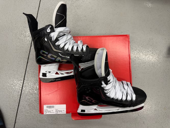 Custom CCM JetSpeed FT8 Pro Hockey Skates Regular Width 7 (New)