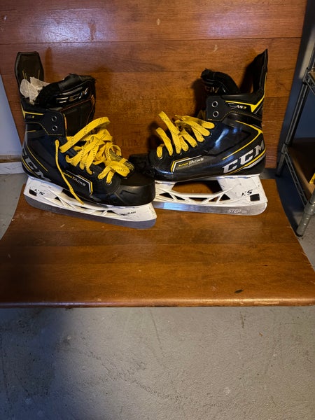 2021 CCM Tacks Hockey Skates Regular Width 9 (Used)