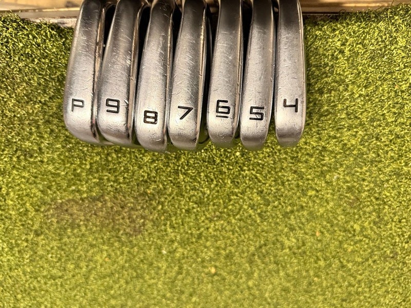 TaylorMade 2023 P7MC 4-PW Iron Set, Dynaimc Gold Tour Issue S400 Stiff Flex, RH