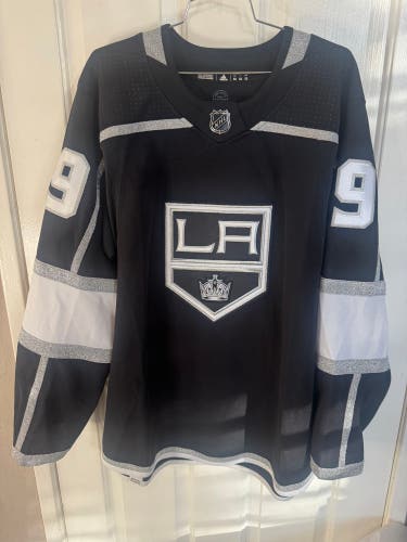 Black Size 52 Men's Adidas Jersey (Used)