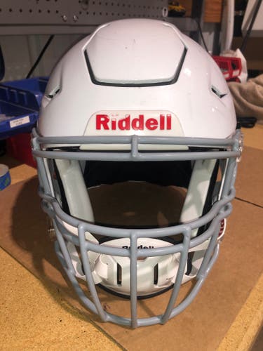 USED RIDDELL FLEX ADULT HELMET - XL - METALLIC WHIITE