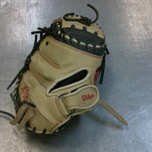 Used Wilson A700 BB/SB Catchers RH Throw Tan 32 1/2" 11339-S000197102