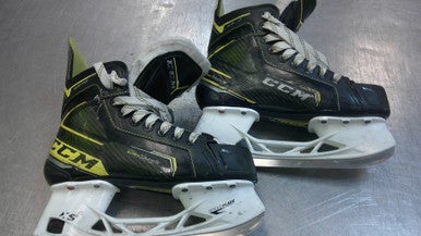 Used CCM SUPER TACKS 9370 Junior Hockey Skate Junior 04 11339-S000197046