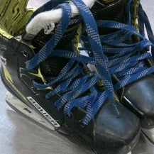Used Bauer SUPERME M4 Junior Hockey Skate Junior 03 11339-S000197045