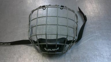 Used Bauer Hockey Wire Mask Grey SM 11339-S000197034