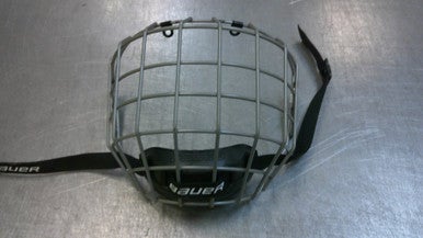 Used Bauer Hockey Wire Mask Grey SM 11339-S000197034