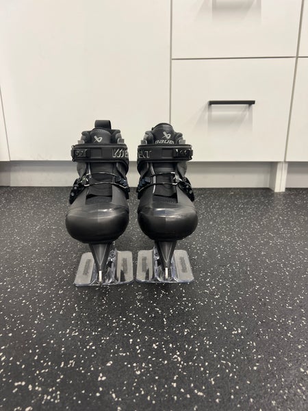 Bauer Konekt 2 Hockey Goalie Skates Size 4 (Used- LIKE NEW)