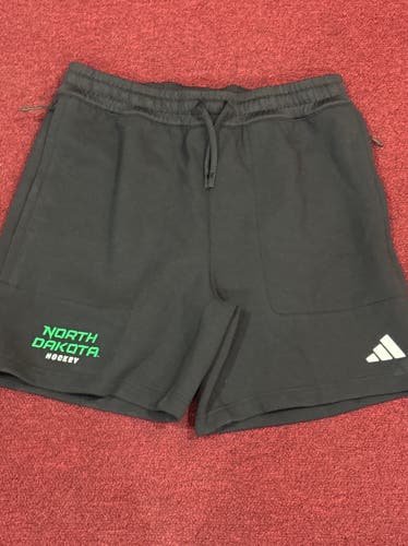 North Dakota Medium Adult Unisex Adidas shorts (New) Item#NSSP