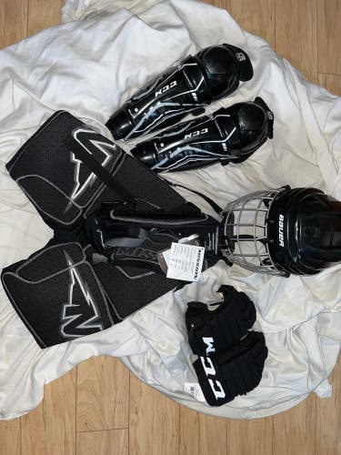 Used Junior Bauer Roller Hockey Starter Kit