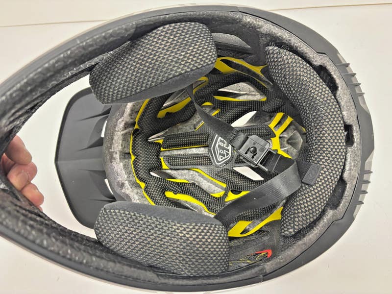 Troy Lee Designs Stage Matte Black Full Face Mountain Bike Helmet XL-XXL 60- 63cm | SidelineSwap | Buy and Sell on SidelineSwap