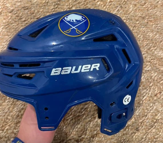 Buffalo Sabres (OJHL) helmet and pants