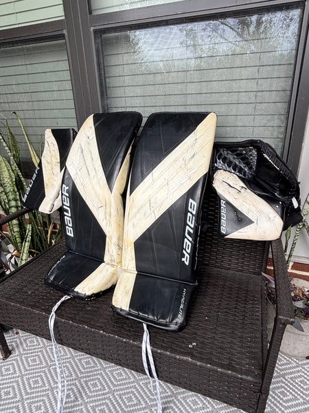 33" Bauer Hyperlite Regular Goalie Full Set (Used)