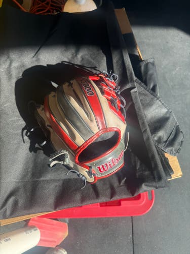 Wilson A2000 RH Infield Baseball Glove 11.5" (Used)