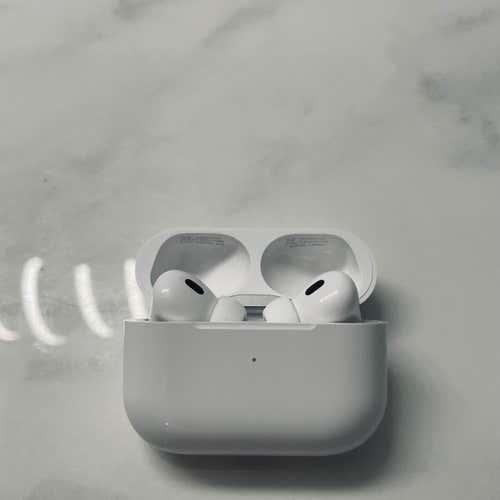 AirPod pro 2 with MagSafe charging case