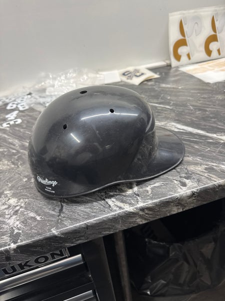 Medium Rawlings Batting Helmet (Used)