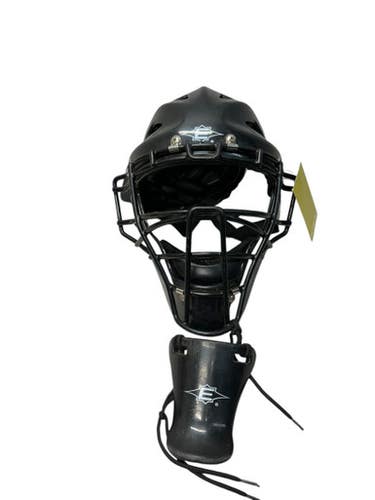Used Easton NATURAL Catchers Helmet w/Mask Black S/M 11835-S000201811