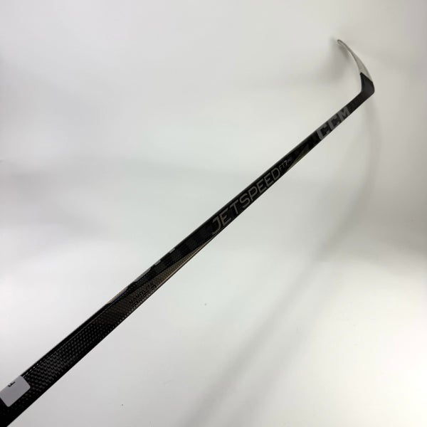 Used Right Black CCM Jetspeed FT7 Pro | 80 Flex P90TM Curve | F334