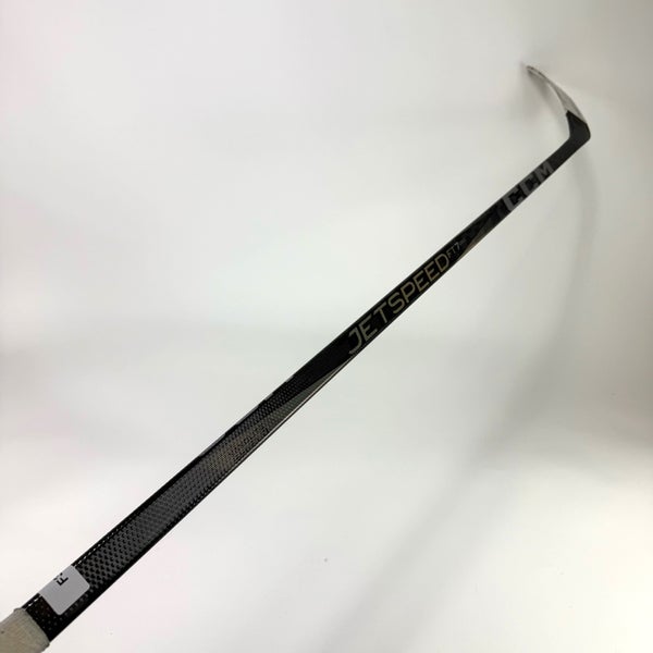 Used Right Black CCM Jetspeed FT7 Pro | 80 Flex P90TM Curve Grip | F338