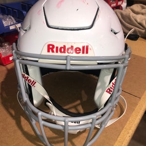 USED RIDDELL FLEX ADULT HELMET - MEDIUM - METALLIC WHIITE