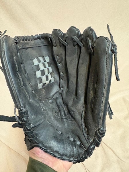 RH Wilson Softball Glove 14" (Used)