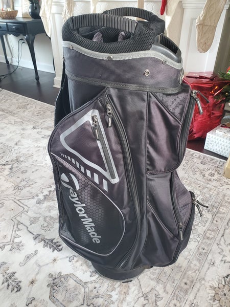 Men's TaylorMade Bag (Used)