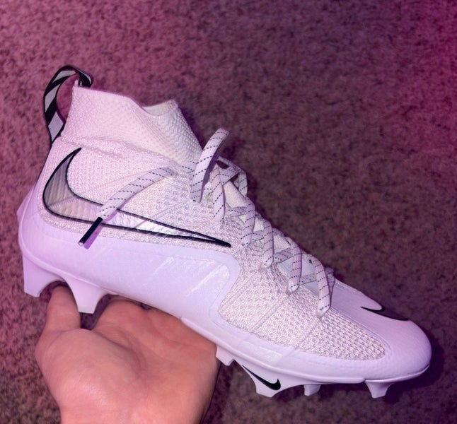 Unisex Size M 11.0 (W 12.0) Nike Vapor Untouchable TD Mid Top Turf Cleats (Used)