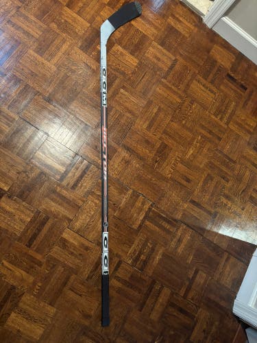 Senior CCM Vector V130T RH Hockey Stick Stiff Flex (Used)