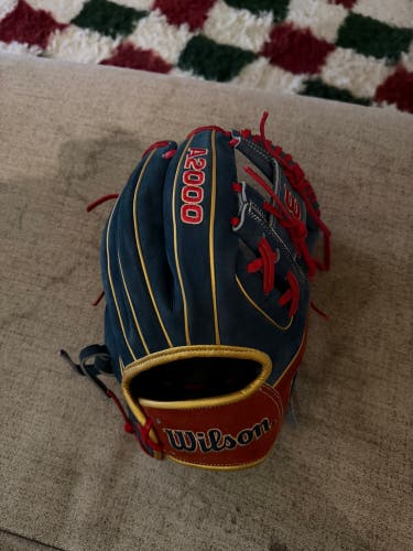 Wilson A2000 1786 RH Infield Baseball Glove 11.5" (New)