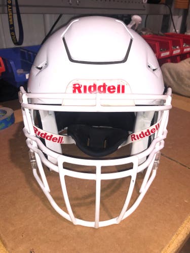 USED RIDDELL FLEX ADULT HELMET - MEDIUM - METALLIC WHIITE