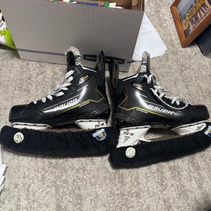 2024 Bauer Supreme M40 Hockey Skates Wide Width 8 (Used)
