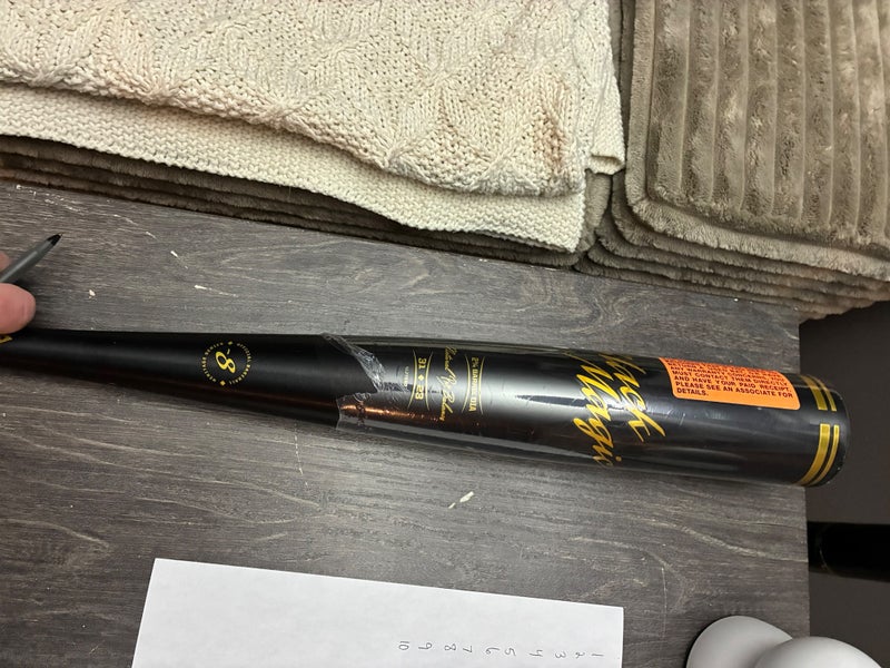 2023 Easton Black Magic Alloy USSSA Certified Bat (-8) 23 oz 31" (New)