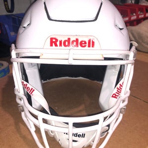 USED RIDDELL FLEX ADULT HELMET - MEDIUM - METALLIC WHIITE