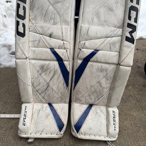 28" CCM EFlex 6.5 Goalie Leg Pads (Used)