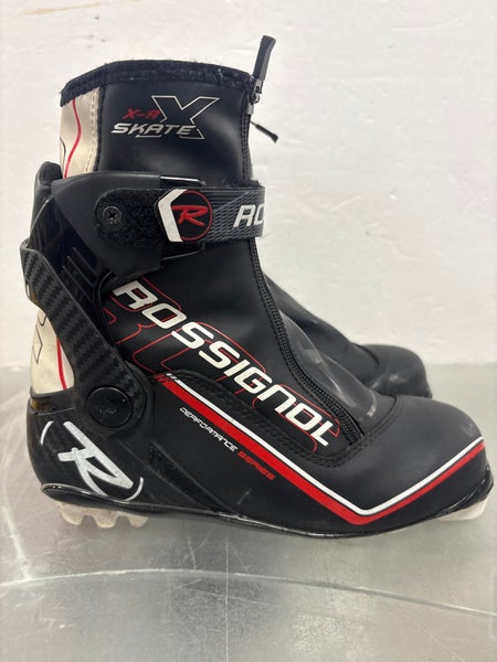 Classic Size 5.5 Rossignol Cross Country Ski Boots (Used)