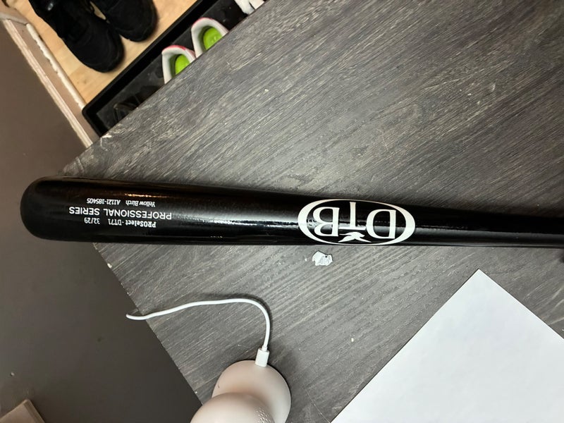 Dove Tail Bat Bat (-3) 29 oz 32" (New)