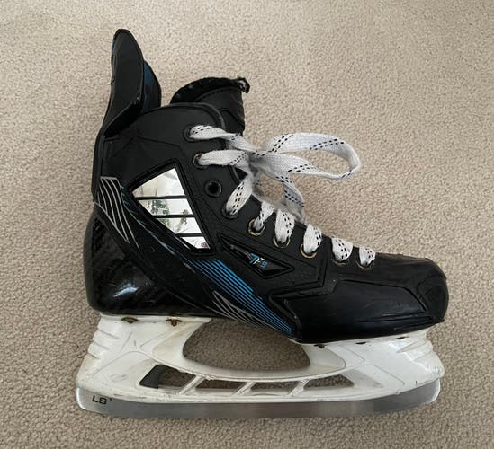 Rare! True TF9 Customized  Skates, Regular Width, Size 4.5 (Used)