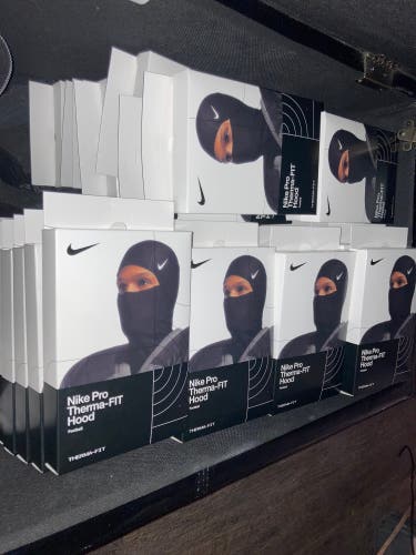 Black Small / Medium Face Mask (New)