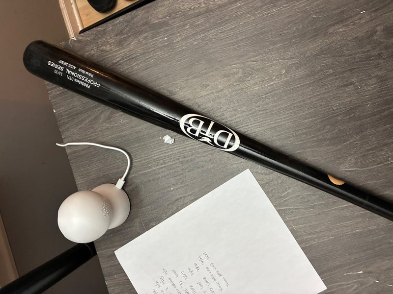 Dove Tail Bat Bat (-3) 30 oz 33" (New)