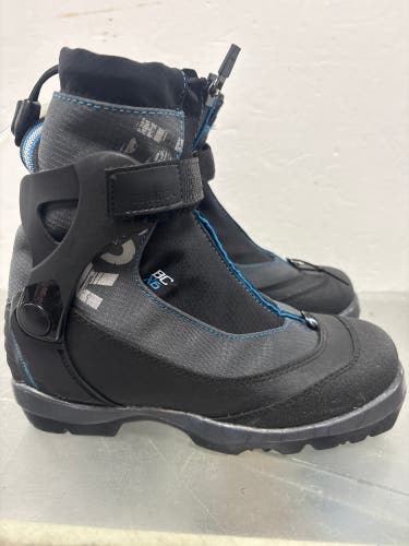 Classic Size 7.0 Rossignol BC X6 Cross Country Ski Boots (New)