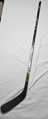 Senior Warrior Alpha DX Right Handed Hockey Stick W88 100 Flex (Used)