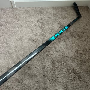 Junior CCM Ribcor Trigger 10 Pro with Vizion Handle Left Hand Hockey Stick P29+1/4 40 Flex (Used)