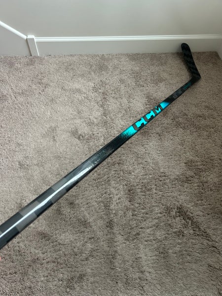 Junior CCM Ribcor Trigger 10 Pro with Vizion Handle Left Hand Hockey Stick P29+1/4 40 Flex (Used)