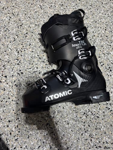 Mondo 26 & 26.5 Women's Atomic Hawx Ultra Ski Boots (Used)