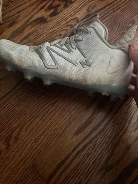 White Men's Size M 8.5 (W 9.5) Adult New Balance Freeze 4.0 High Top Molded Cleats (New)