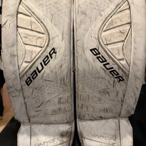 Small Bauer Vapor X900 Goalie Leg Pads (Used)